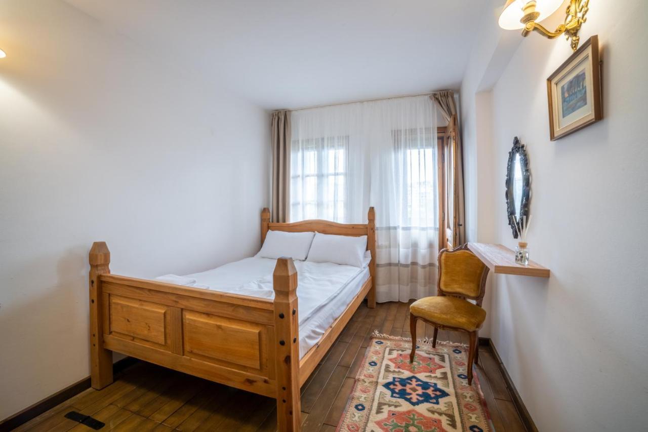 Four Riders Guest House Veliko Tarnovo Luaran gambar